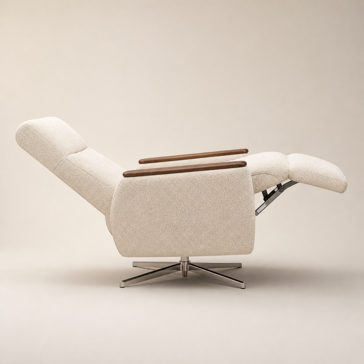 Mays Newton 4D ZG-Recliner