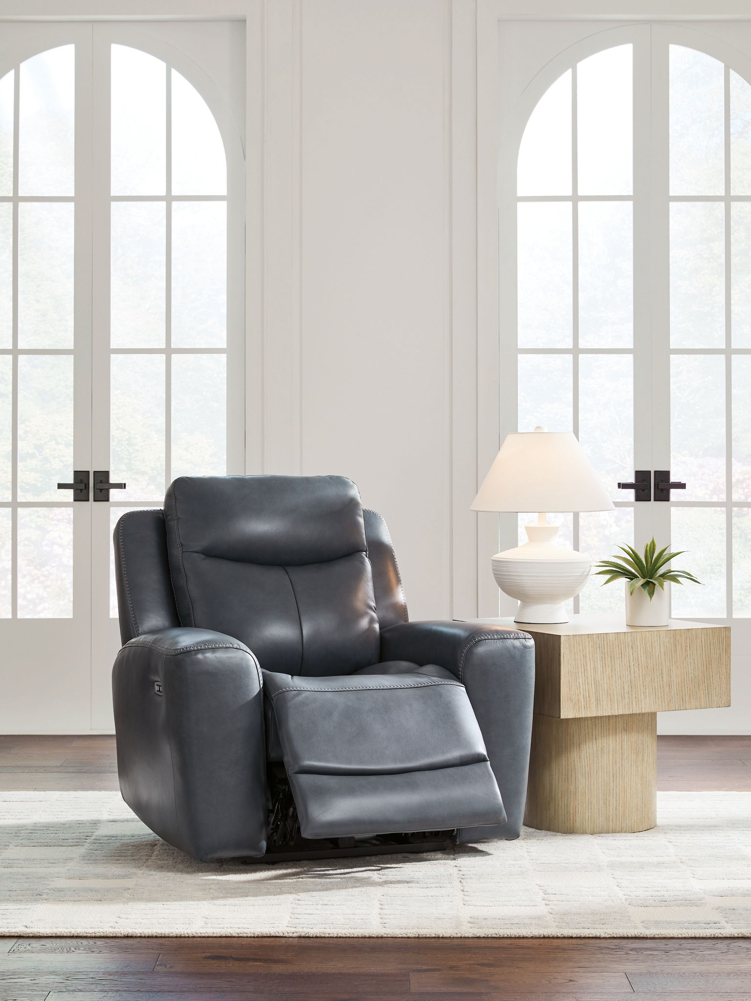 Wexford Leather Power Recliner – view 7